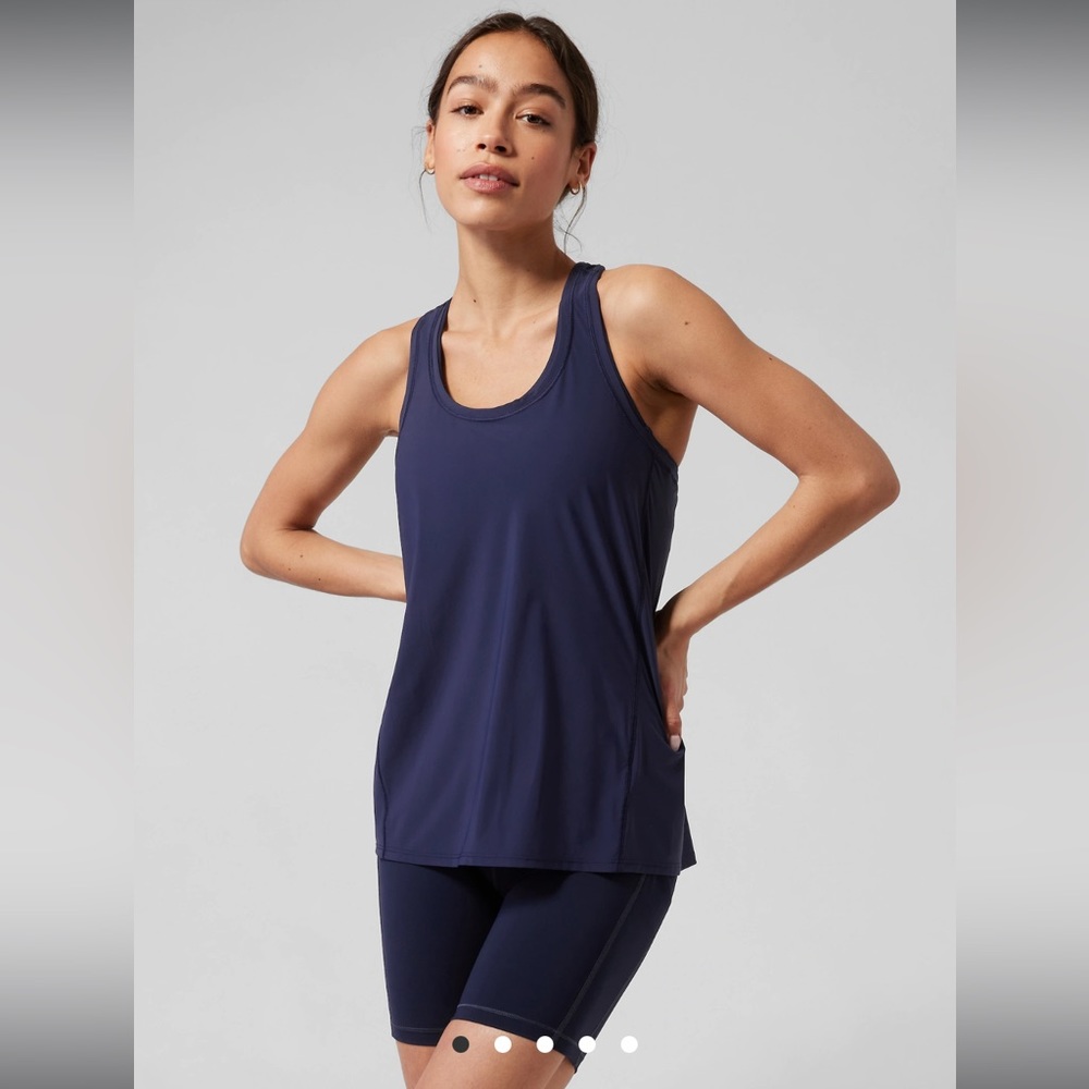 Athleta Ultimate Scoop Tank - Medium